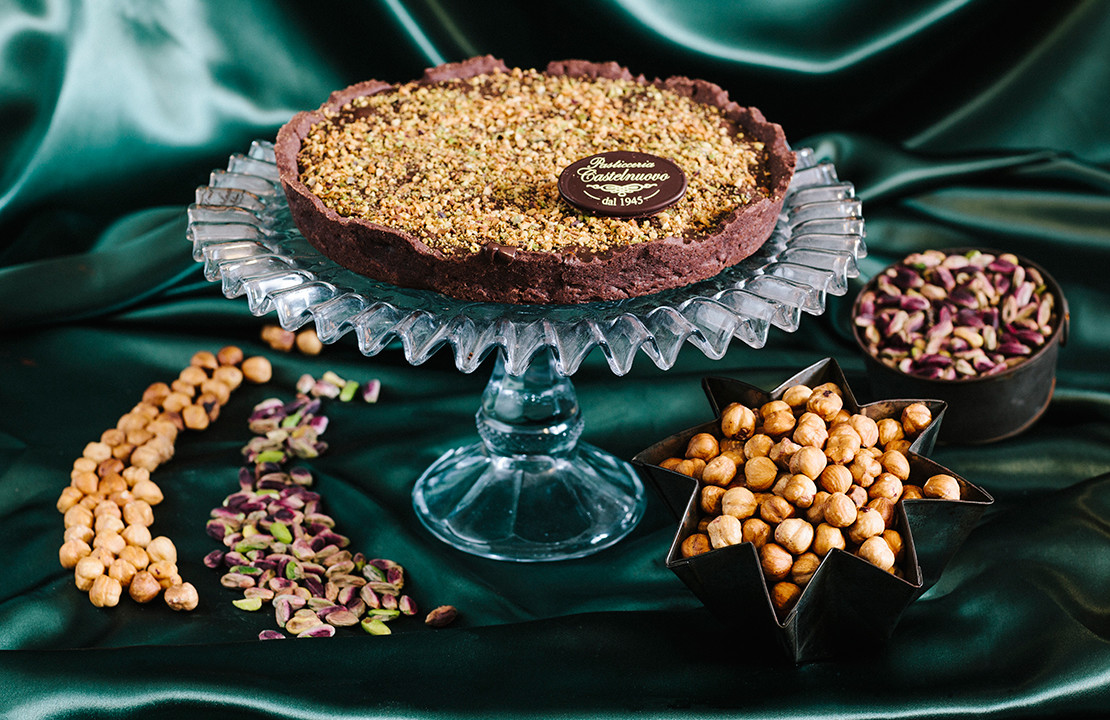 Torta ciocco nocciole e pistacchi